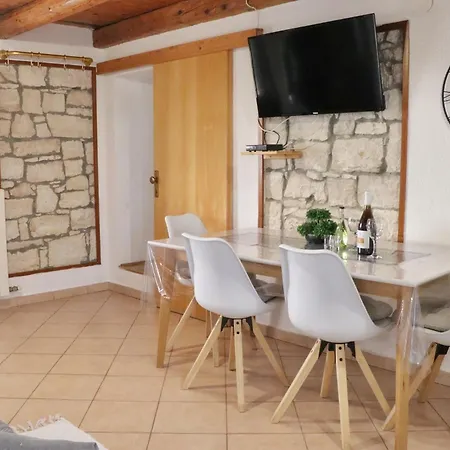 Apartment Zikovic *