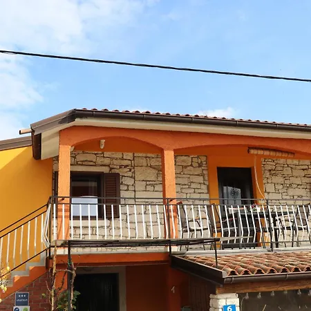 Apartment Zikovic *